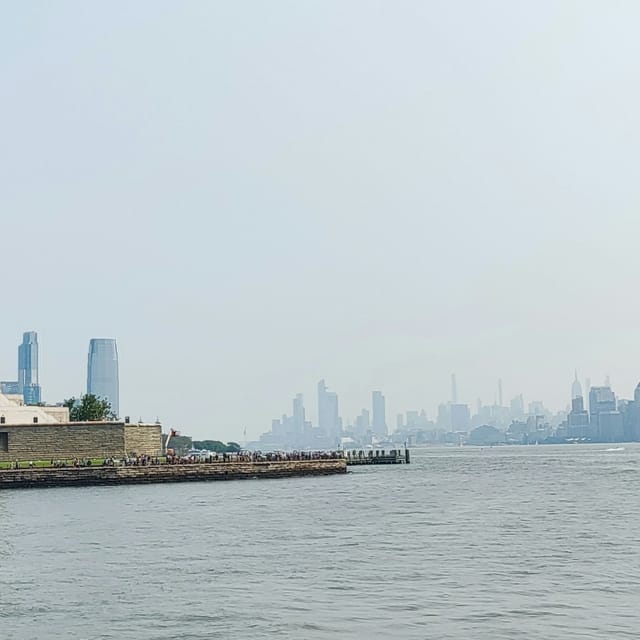 statue-of-liberty-ellis-island-entry-tour_1